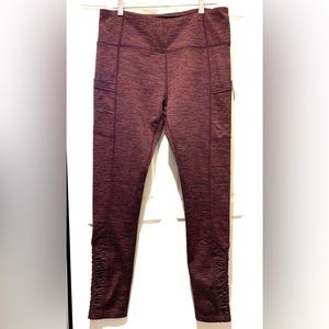 Mondetta side pocket Athletic leggings NWT